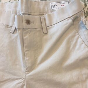 GAP Slim Fit Chinos in Light Tan
